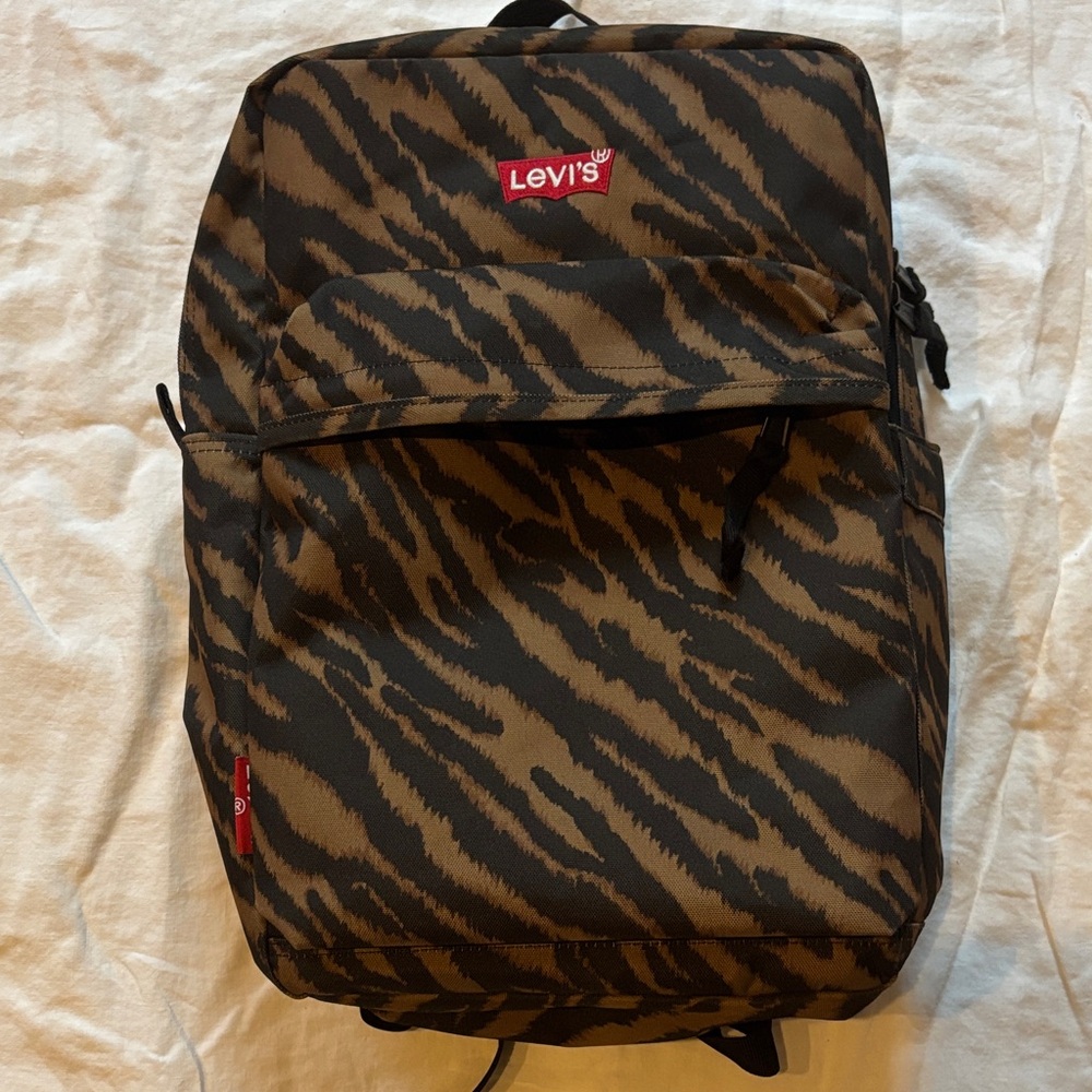 Levi's L-Pack Standard Issue Backpack in Brown Multi - Picture 2 of 6